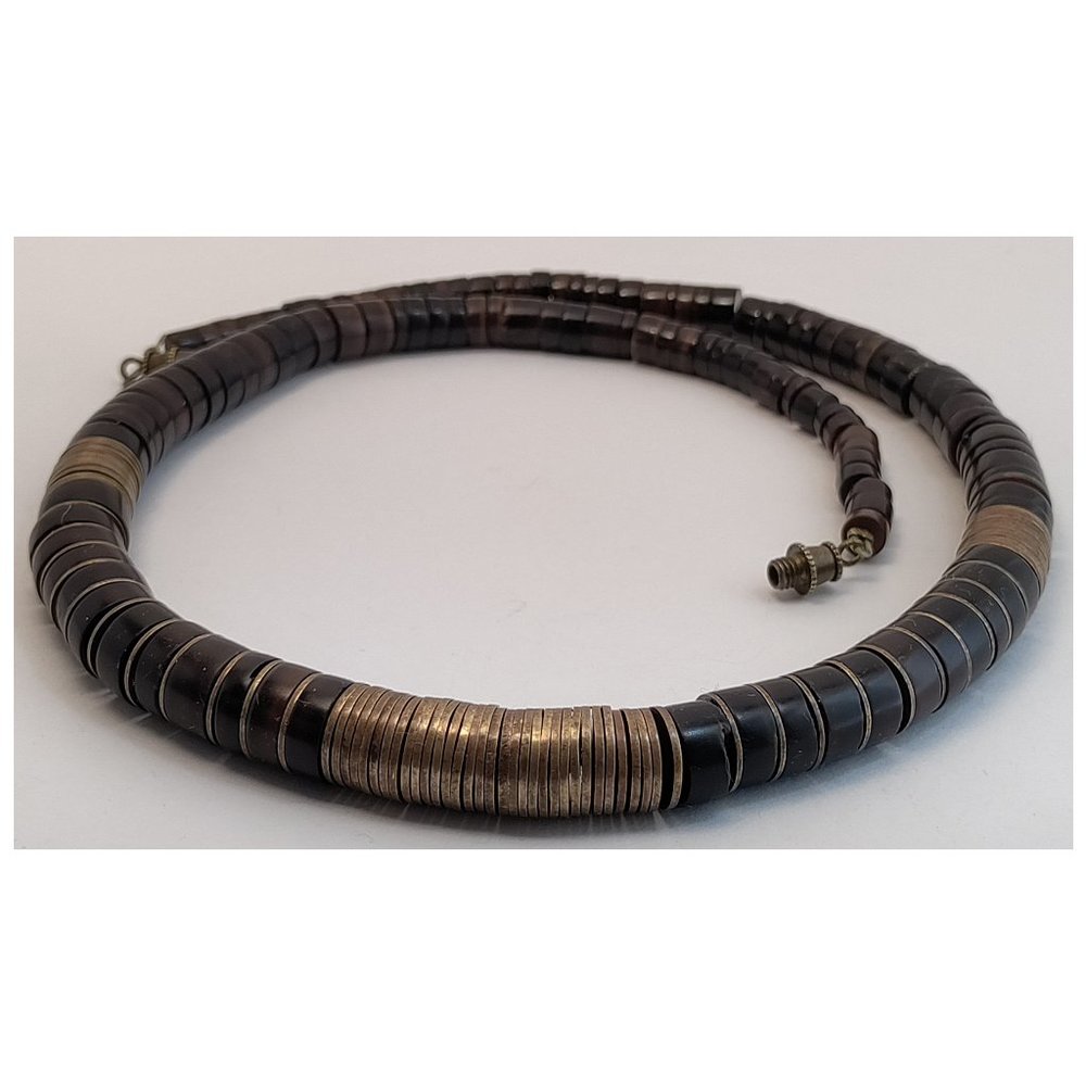 SOLD Vintage SANTO DOMINGO graduated heishi brown pen shell and brass necklace